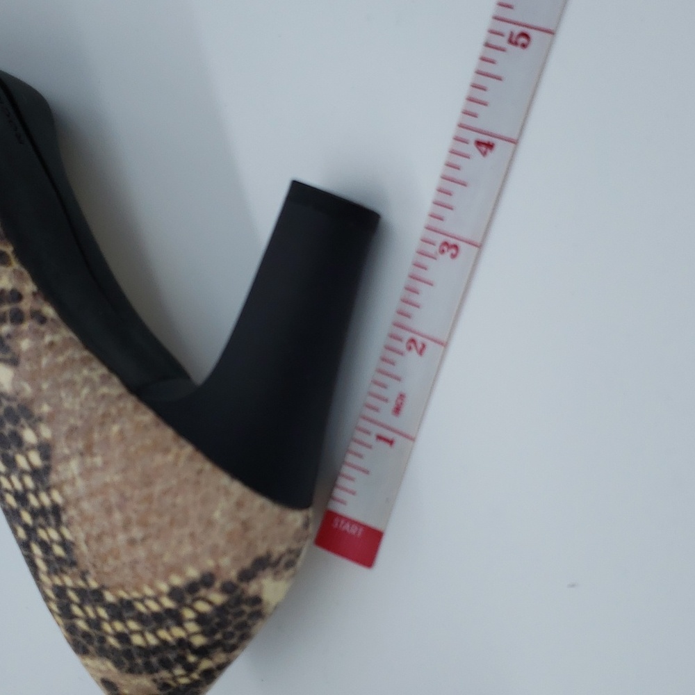 Rockport Women's Leather Snakeskin pattern Heels size 7 - Picture 10 of 12